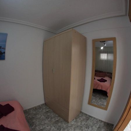 Cozy Apartment Just 8 Min Walk From The Beach! Benidorm Exterior photo